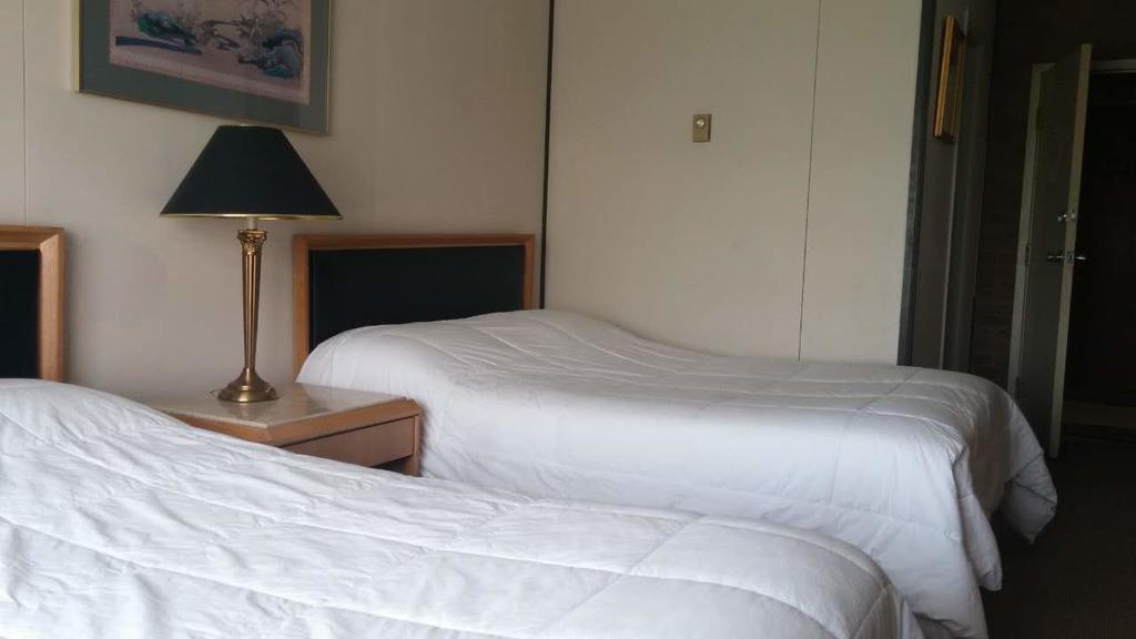 Kc'S Country Inn Vars Εξωτερικό φωτογραφία